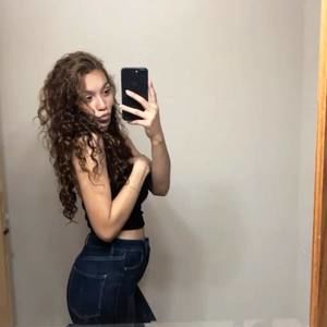 Meet your Posher, Veronica